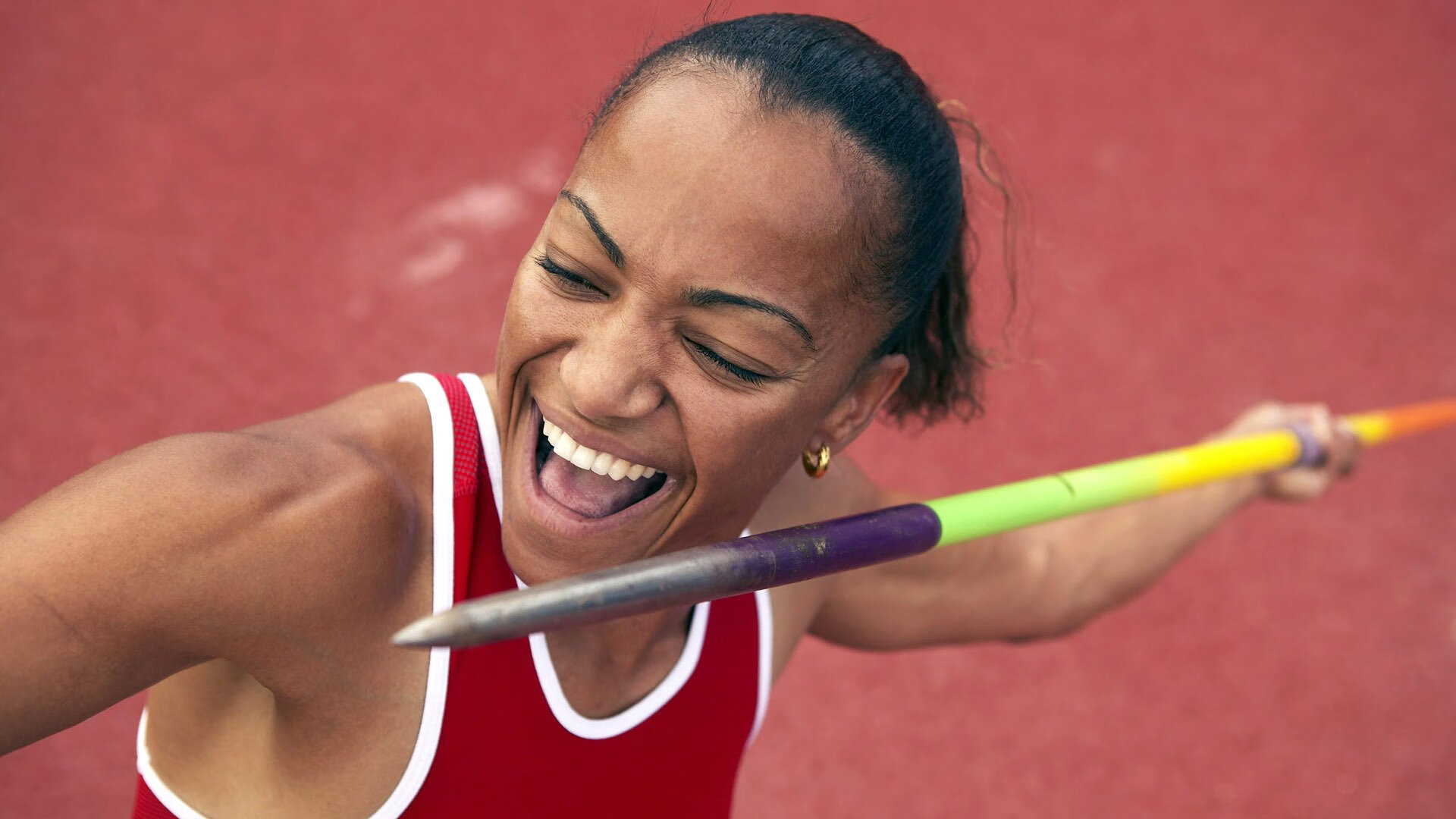 持续失利首场状态出色，利物浦观众沸腾！C罗重返赛场赛场气氛高涨